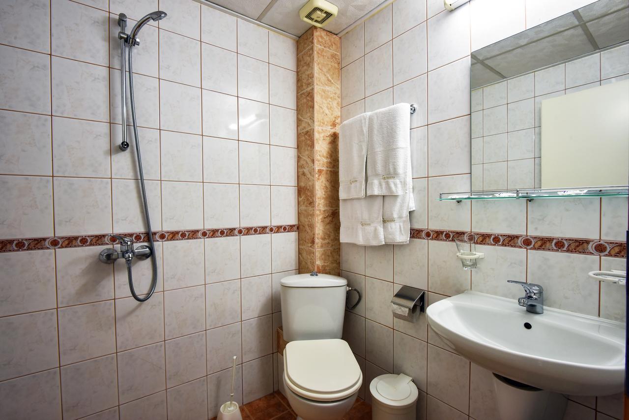 Hotel Kalina Shiroka Lŭka Exteriör bild